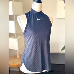 Nike DRI-FIT Elegant Black Sleeveless Athletic Top, M, Very Good Condition